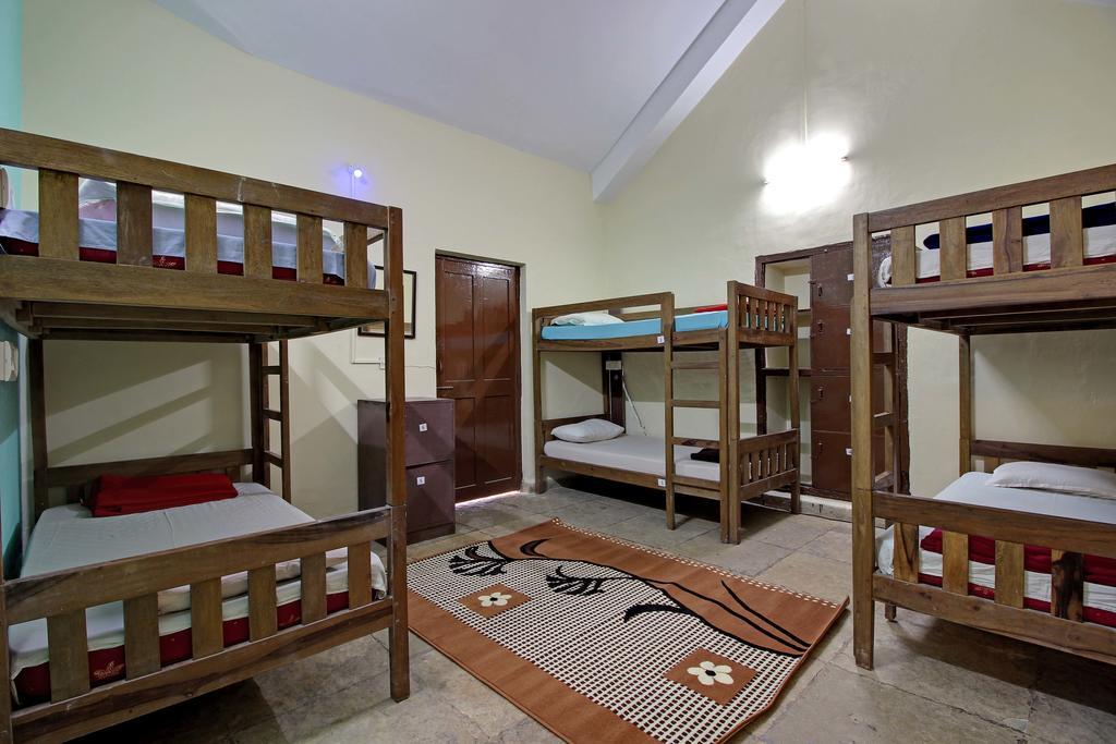 Zostel Goa Hostel Calangute Exterior photo