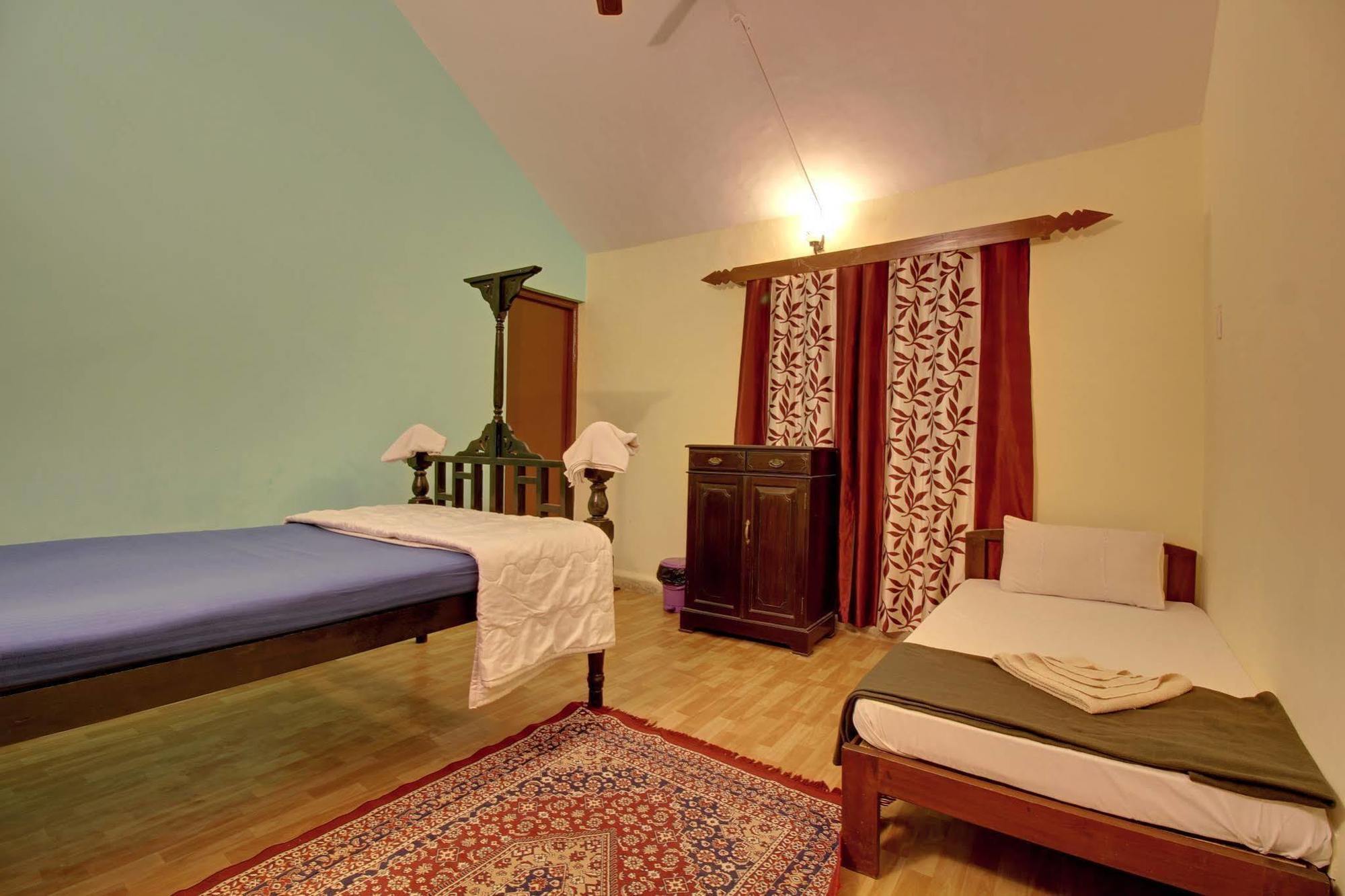 Zostel Goa Hostel Calangute Exterior photo